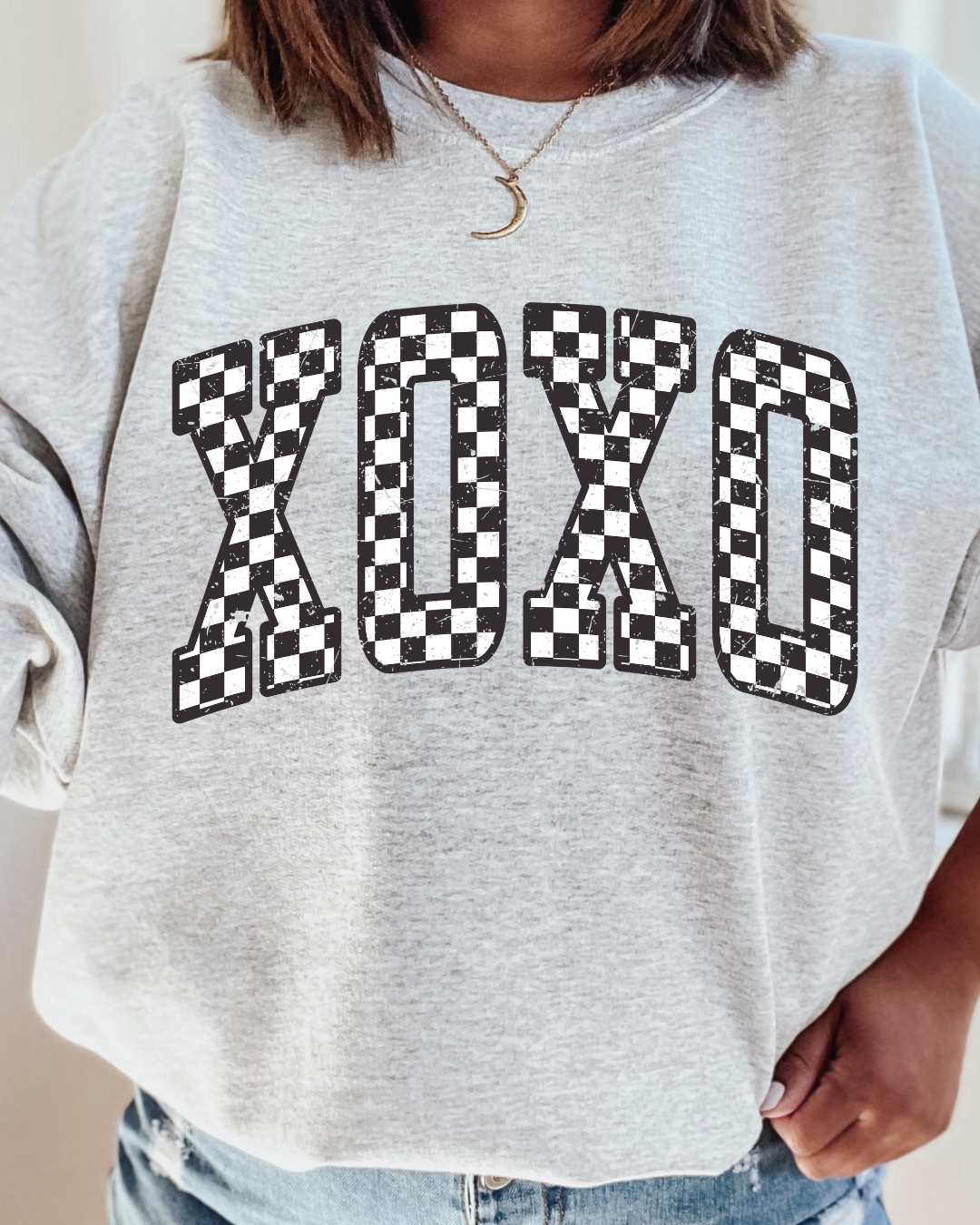 Retro Checkered XOXO Valentines Adult Graphic Crewneck Pullover