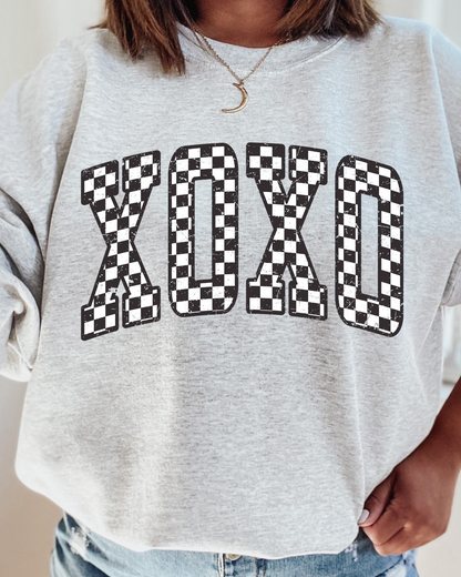 Retro Checkered XOXO Valentines Adult Graphic Crewneck Pullover