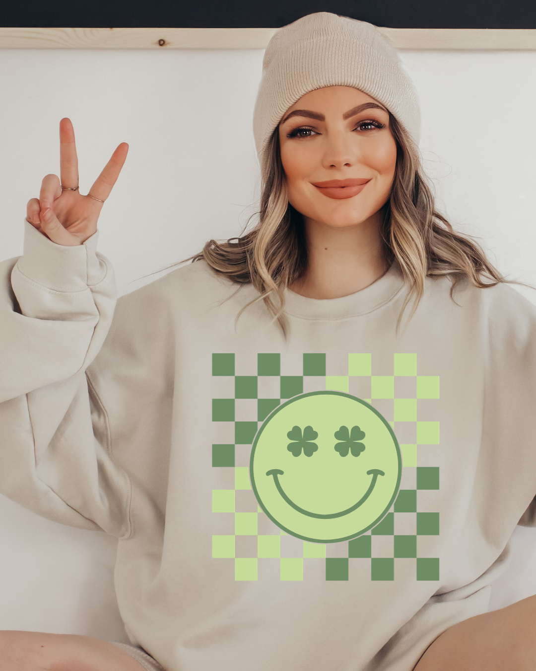 St. Patty's Retro Clover Lucky Adult Crewneck Pullover